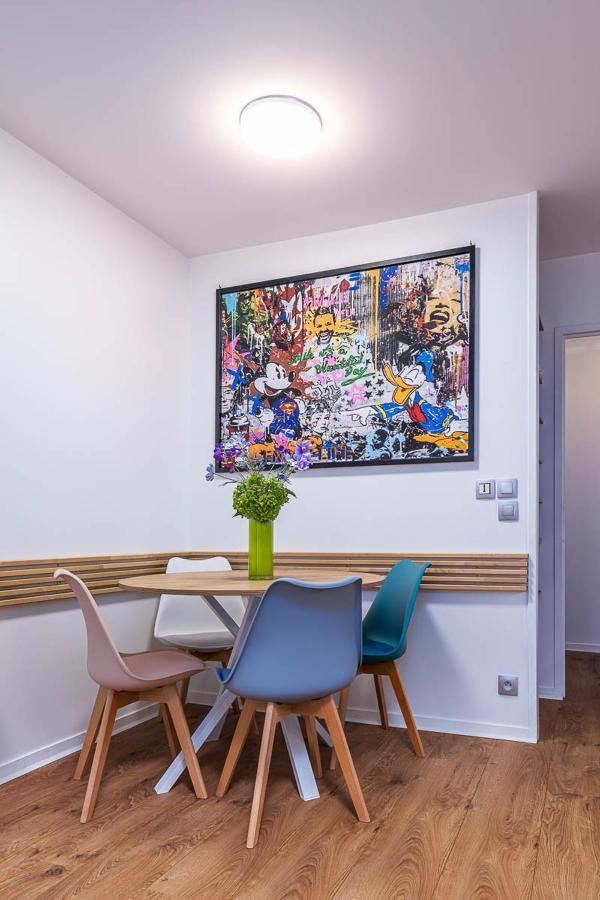 Disneyland Appartements familial avec piscine intérieur et navette gratuite Serris Extérieur photo